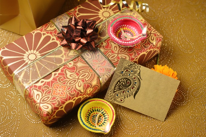 Luxurious Diwali Gifts That Are In Vogue This Festive Season